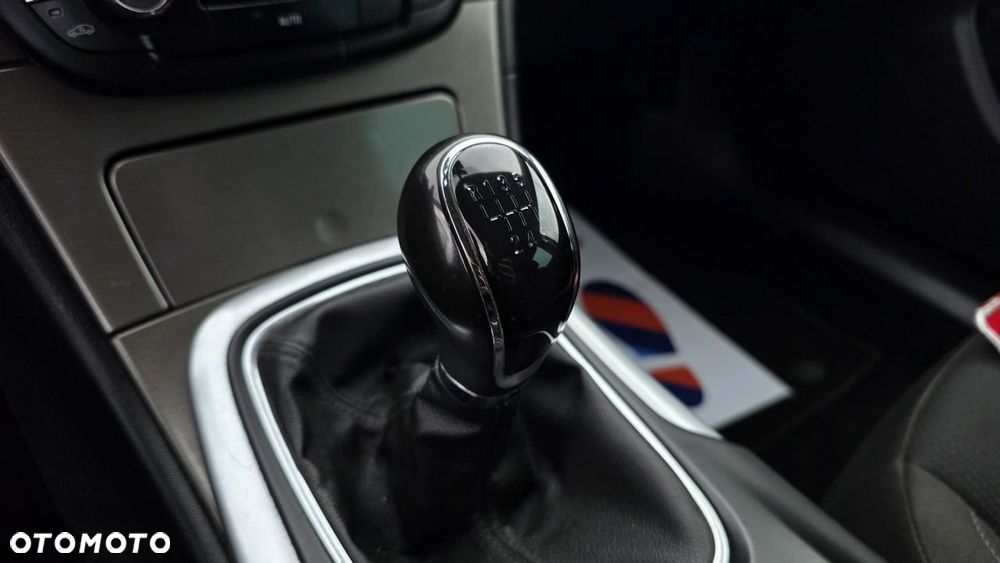 Opel Insignia - 12