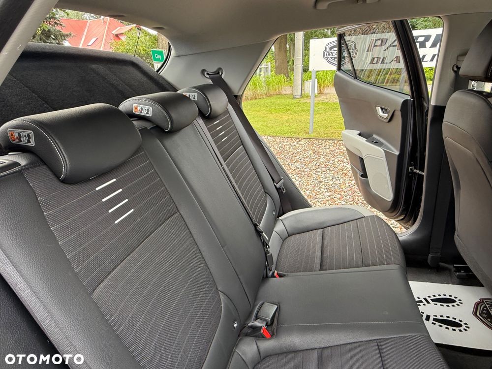 Kia Stonic - 24