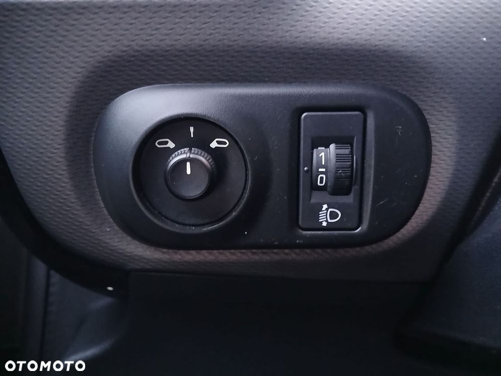 Citroën C4 1.2 PureTech Feel Edition - 29