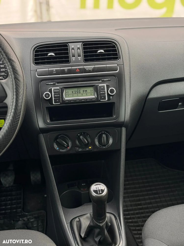 Volkswagen Polo - 24