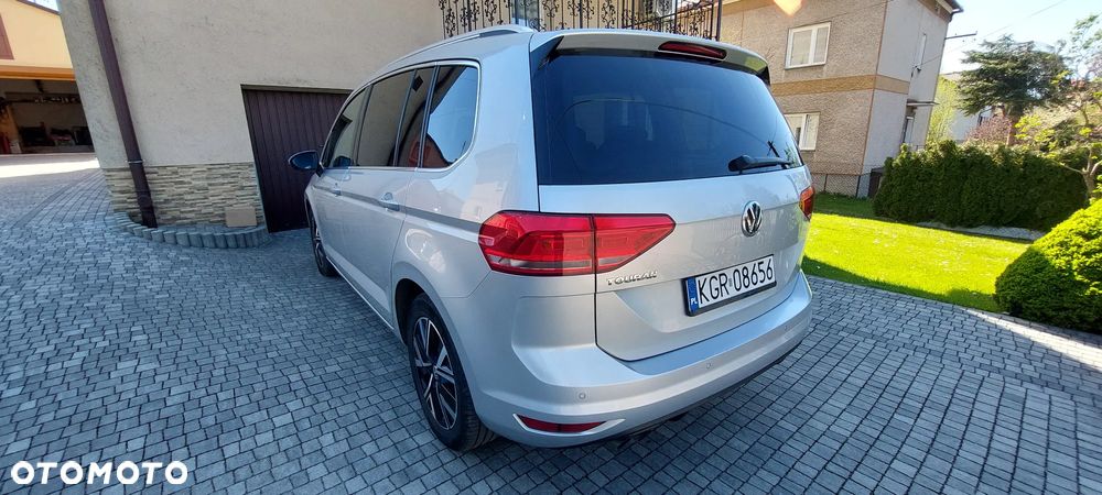 Volkswagen Touran 2.0 TDI BMT Highline - 13