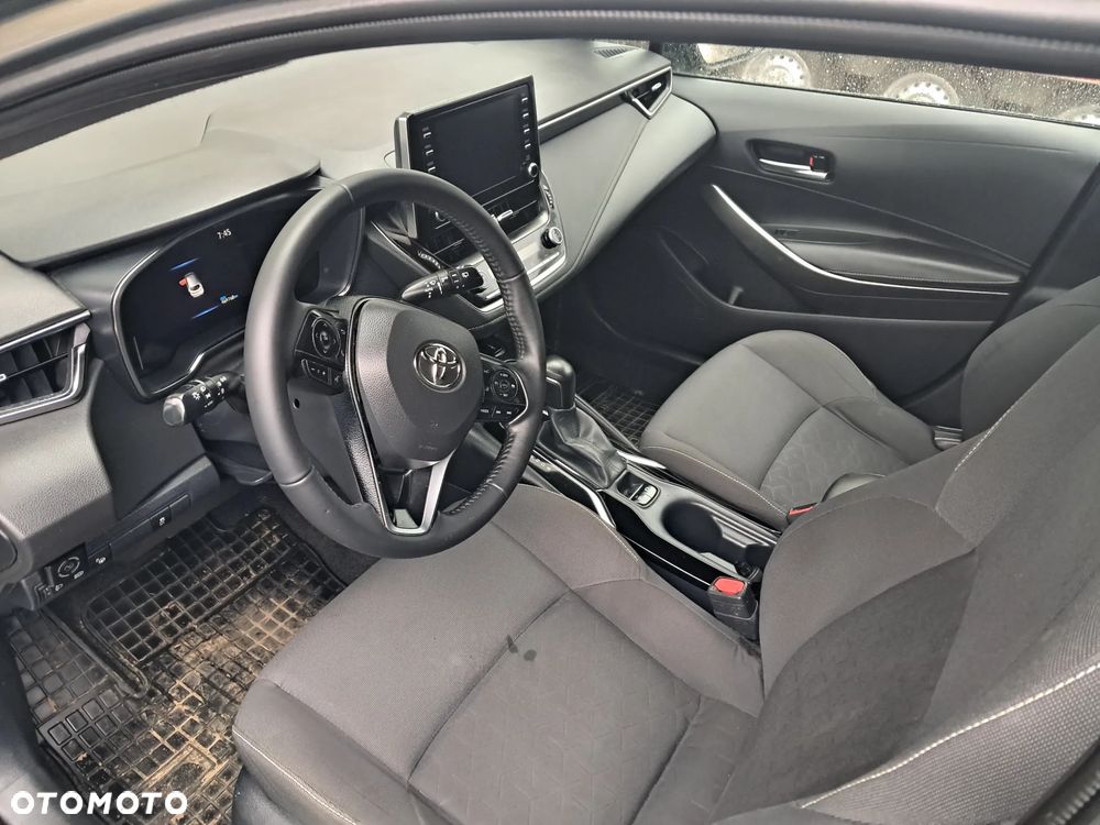 Toyota Corolla - 10