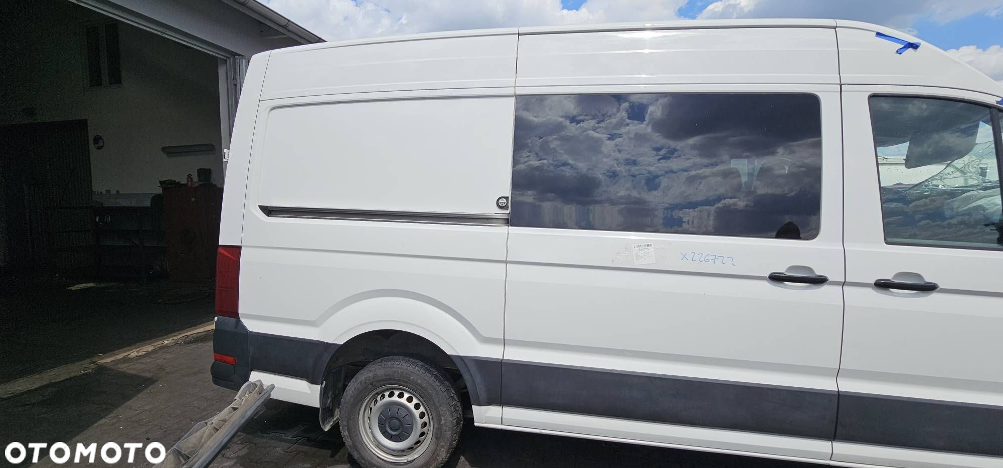 ĆWIARTKA BŁOTNIK PRAWY TYŁ CRAFTER II 7C LB9A TGE - 3
