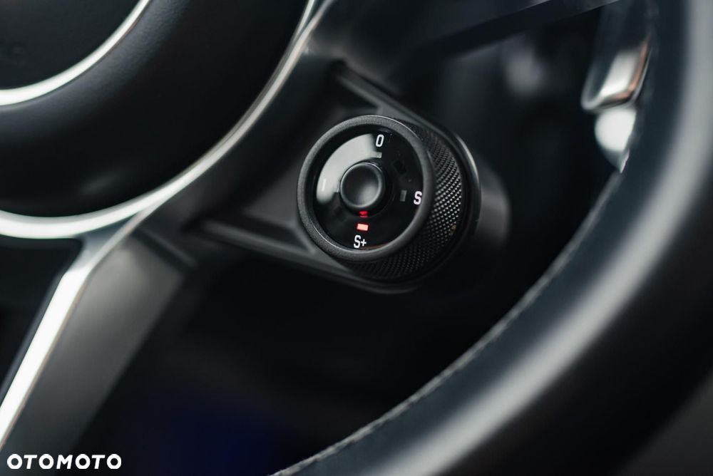 Porsche Panamera - 32