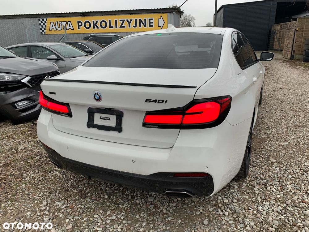 BMW Seria 5 540i xDrive Sport Line - 3