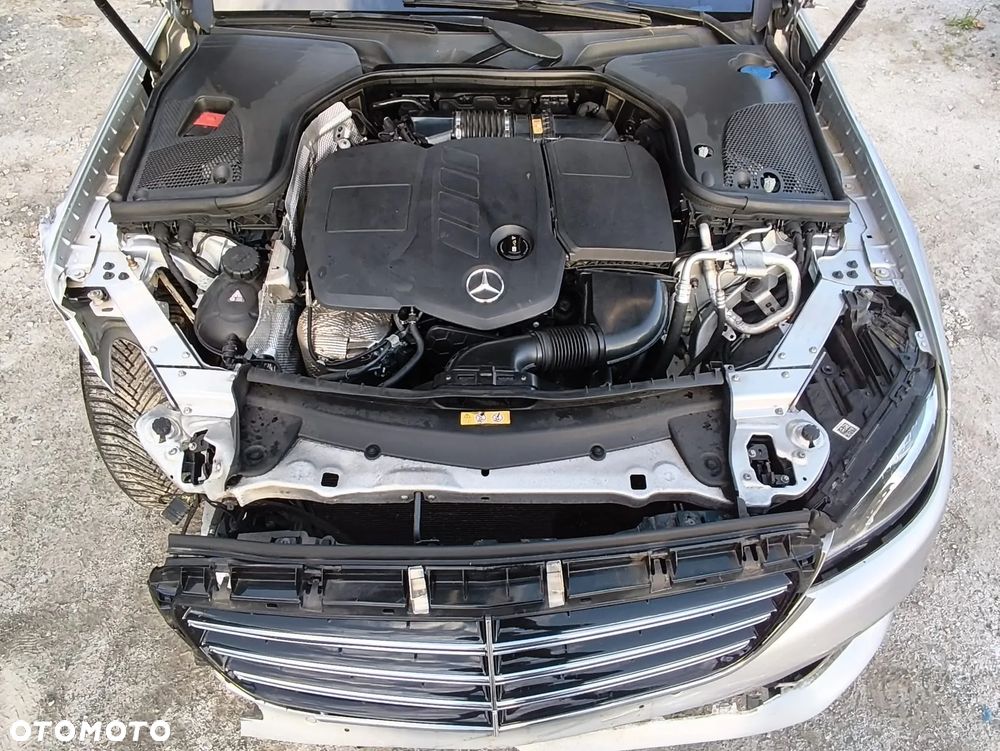 Mercedes-Benz Klasa E 200 d 9G-TRONIC - 15