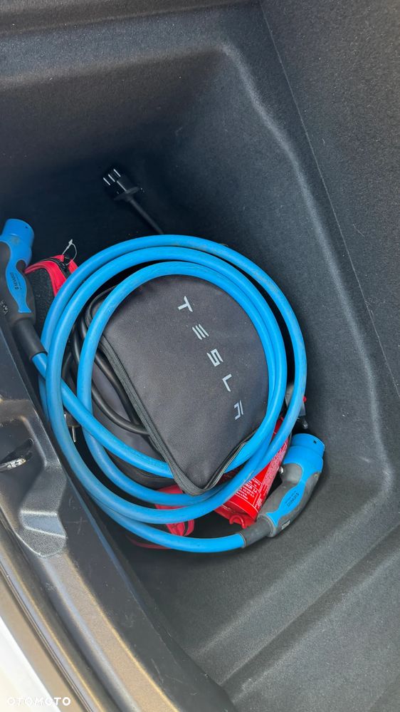Tesla Model 3 Standard Reichweite Plus Hinterradantrieb - 30