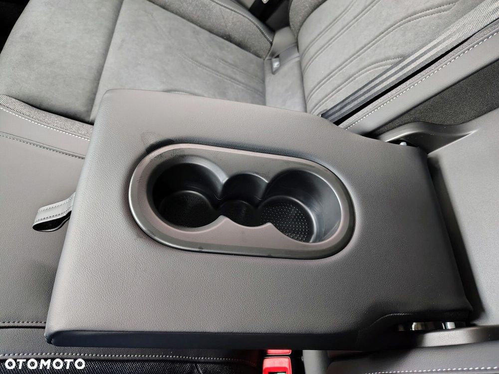 Volkswagen Golf Variant - 26