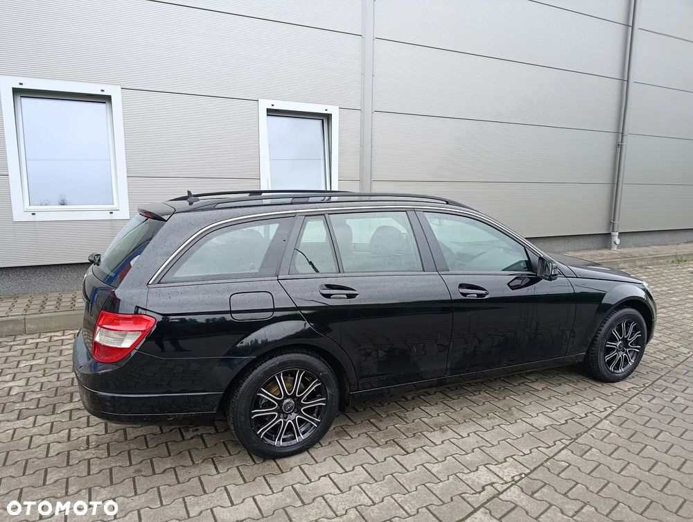 Mercedes-Benz Klasa C 200 CDI DPF (BlueEFFICIENCY) Elegance - 18