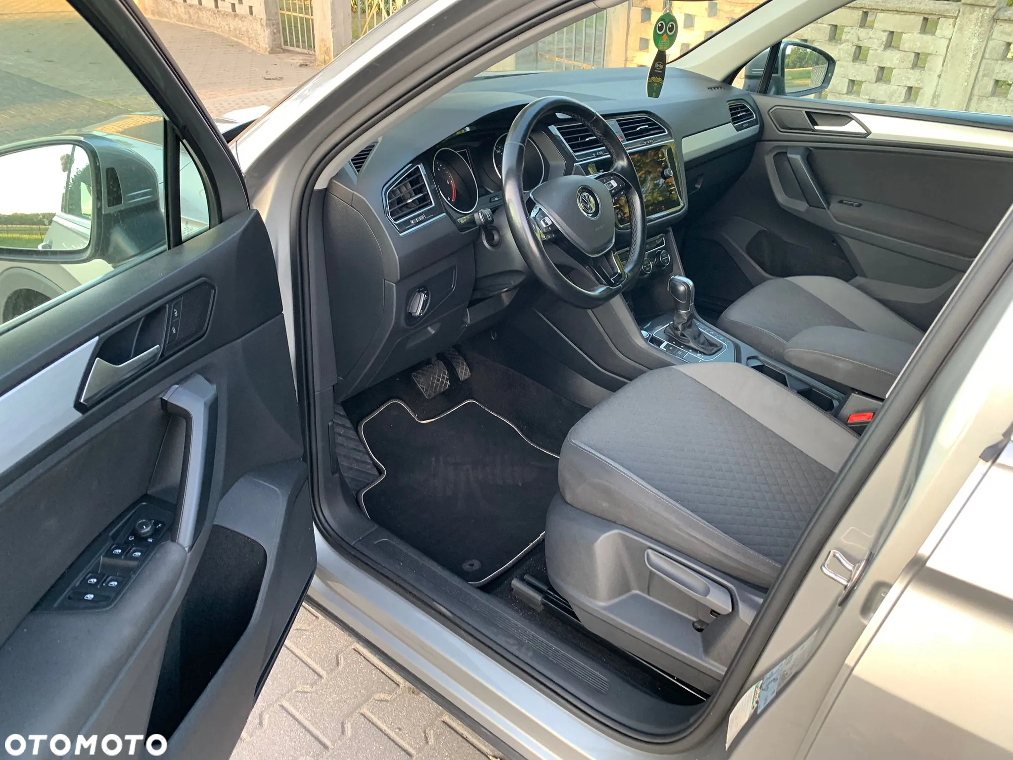 Volkswagen Tiguan 2.0 TDI BMT SCR Comfortline DSG - 11