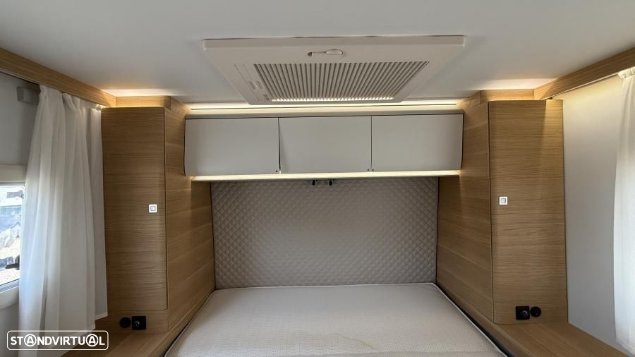 Adria Matrix 670 SC cama central e basculante - 28