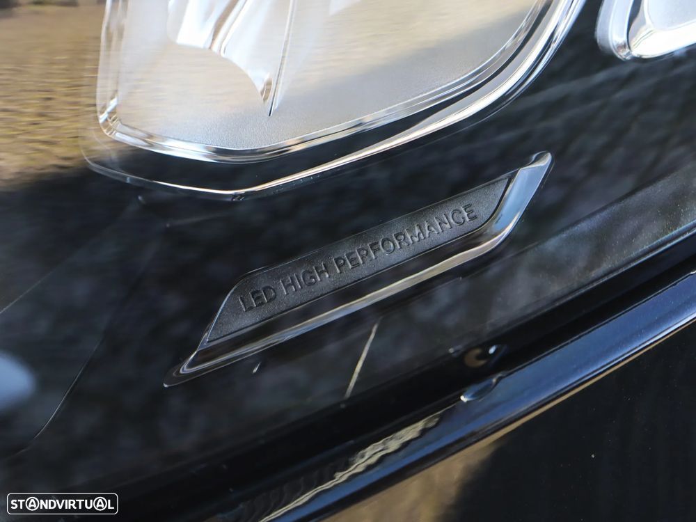 Mercedes-Benz A 250 e AMG Line - 9