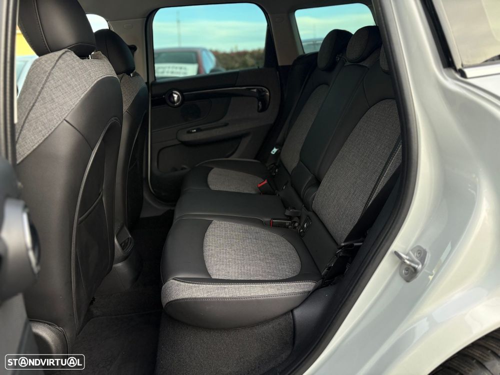 MINI Countryman Cooper SE Premium Classic Auto - 17