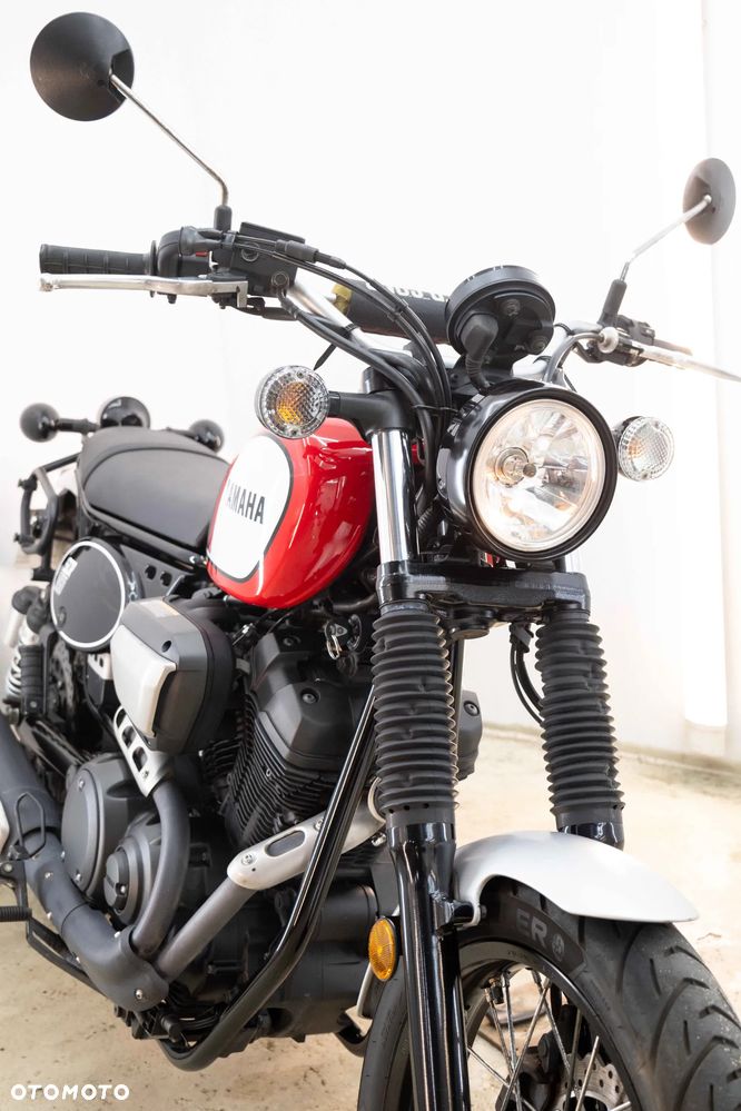 Yamaha SCR - 11