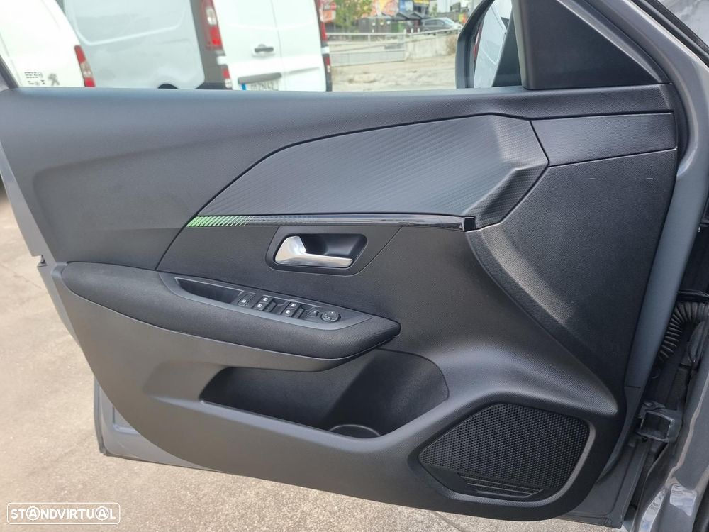 Peugeot 208 1.2 PureTech Active Pack - 40