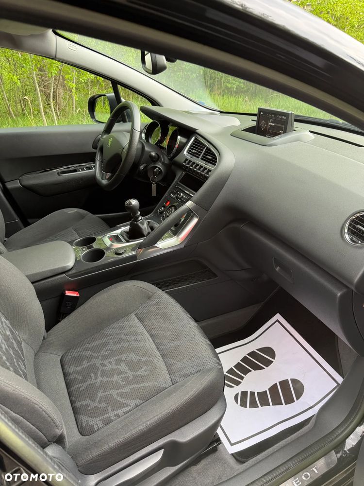 Peugeot 3008 HDi 150 Allure - 12