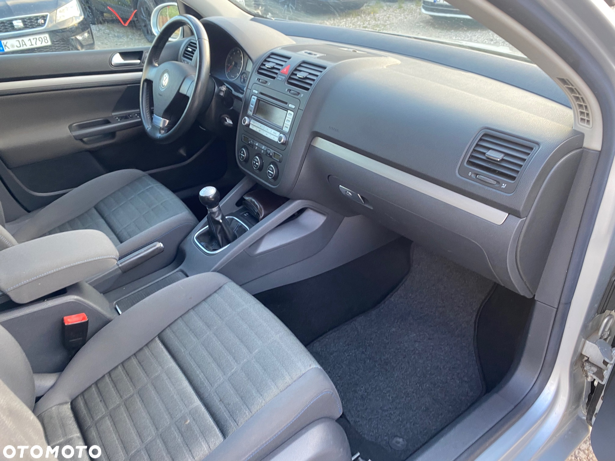 Volkswagen Golf 1.6 United - 23