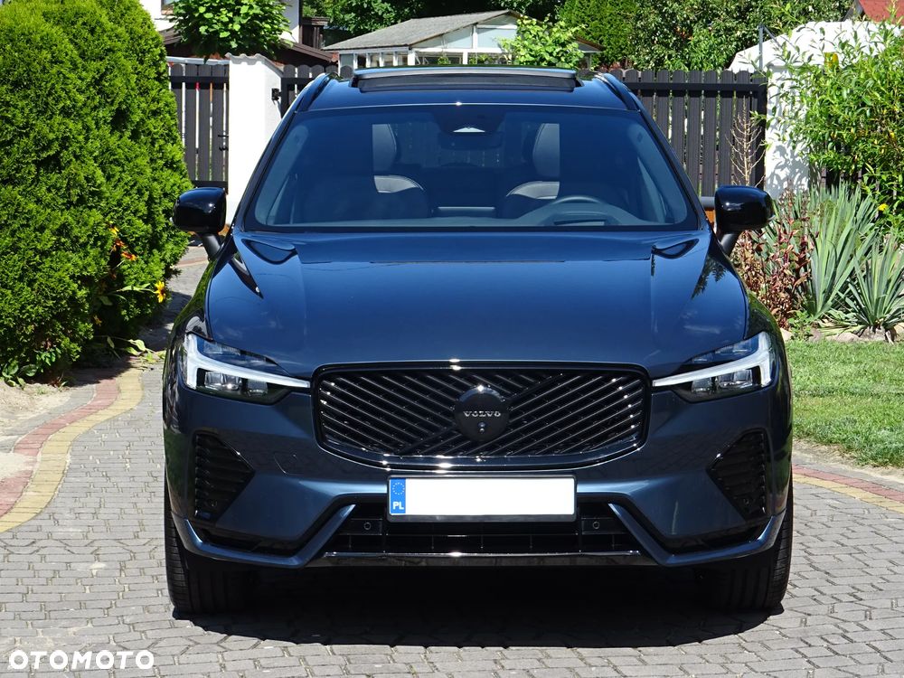 Volvo XC 60 B5 B AWD Plus Black Edition - 1