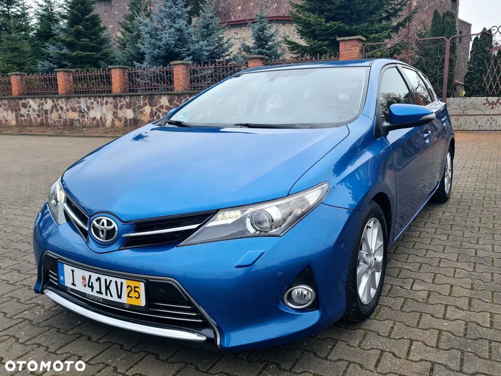 Toyota Auris 2.0 D-4D Executive - 3