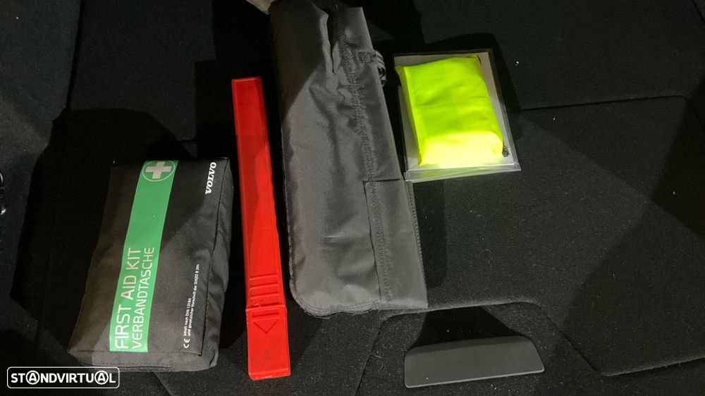 Volvo V60 2.0 T6 AWD TE Inscription Expression - 42