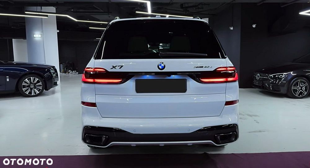 BMW X7 - 7