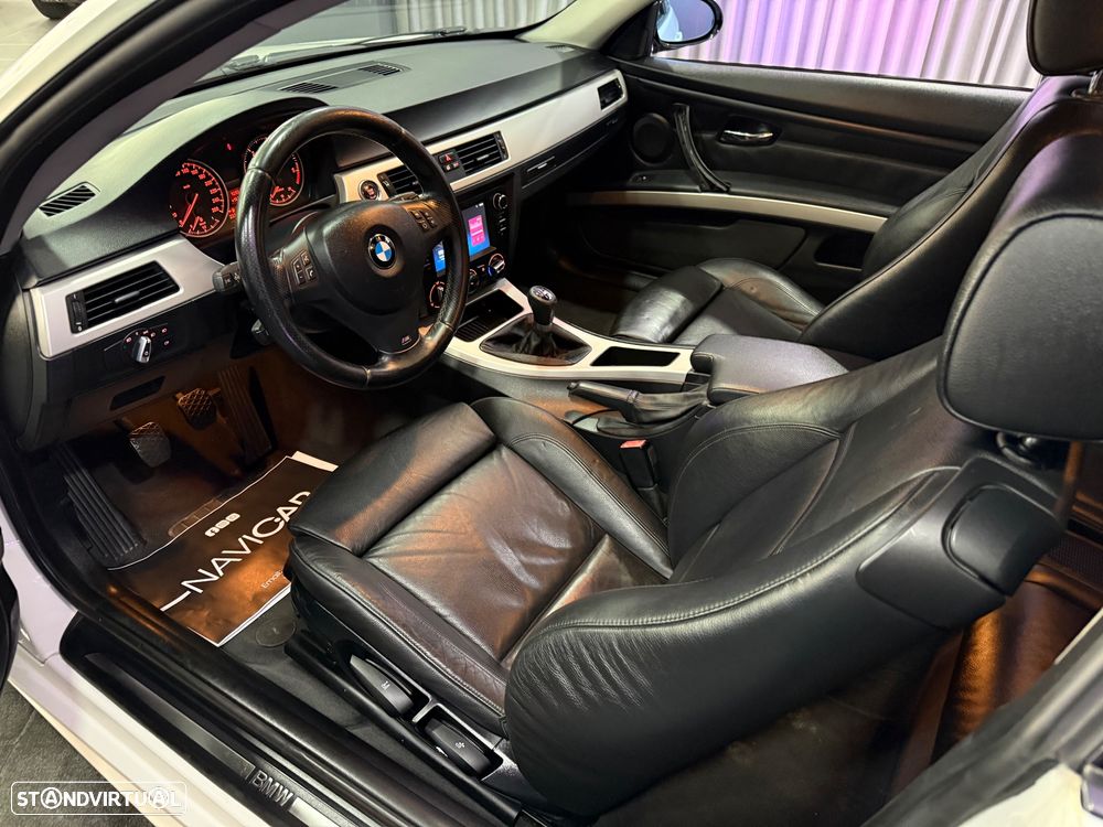 BMW 320 d Coupe - 13