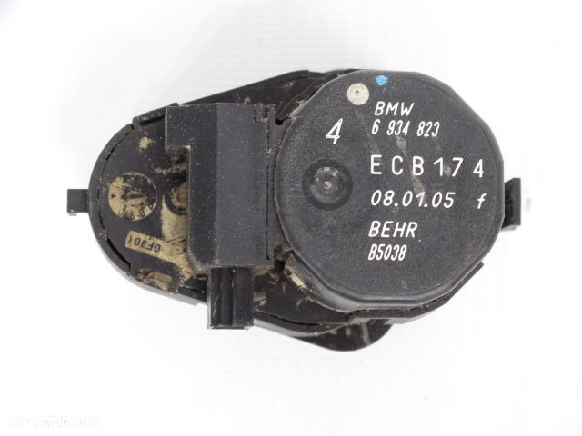 BMW  3 E46  X3 E83  Silniczek Silnik Siłownik Klap Nawiewu Dmuchawy Nagrzewnicy 64116934823 6934823  BEHR B5038 BMW 316i 318d 318i 320i 320d 232i 325i 328i 330d 330i 330d - 3