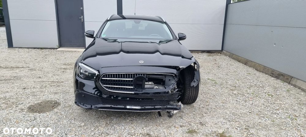 Mercedes-Benz Klasa E 200 d 9G-TRONIC Night Edition - 6