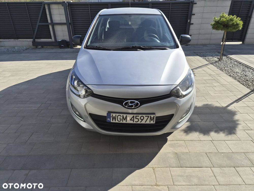 Hyundai i20 1.1 CRDi BlueDrive Comfort - 11