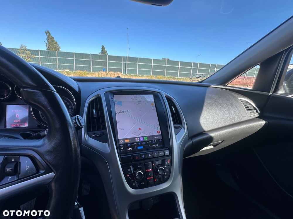 Opel Astra 1.4 Turbo Cosmo - 24