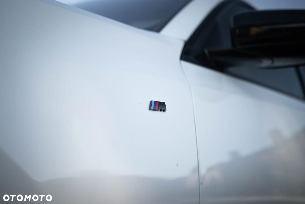BMW Seria 3 330i xDrive M Sport - 8