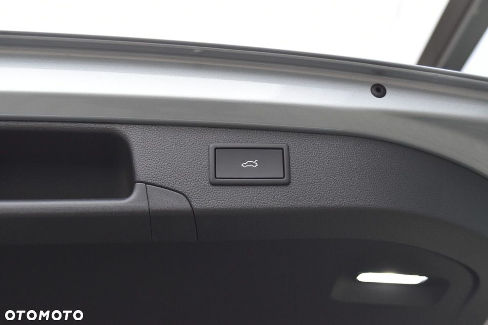 Volkswagen Passat Variant - 38