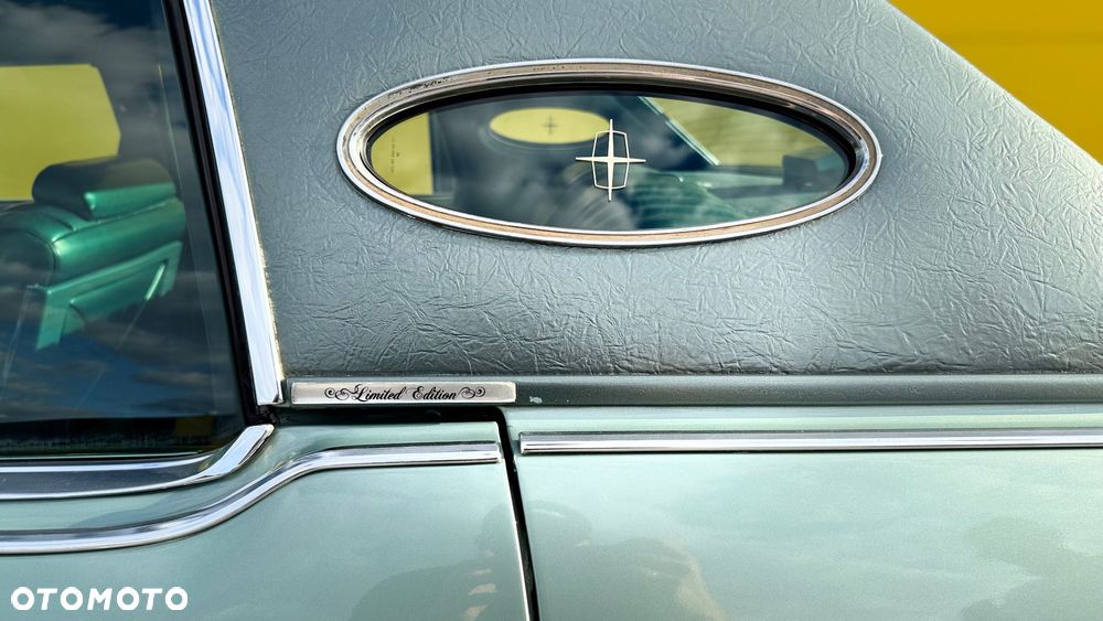 Lincoln Continental - 22