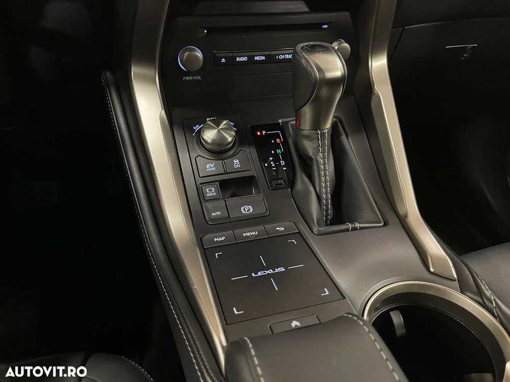 Lexus Seria NX 300h AWD Executive Plus - 19