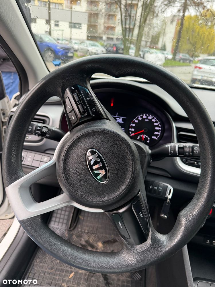 Kia Stonic 1.4 M - 11