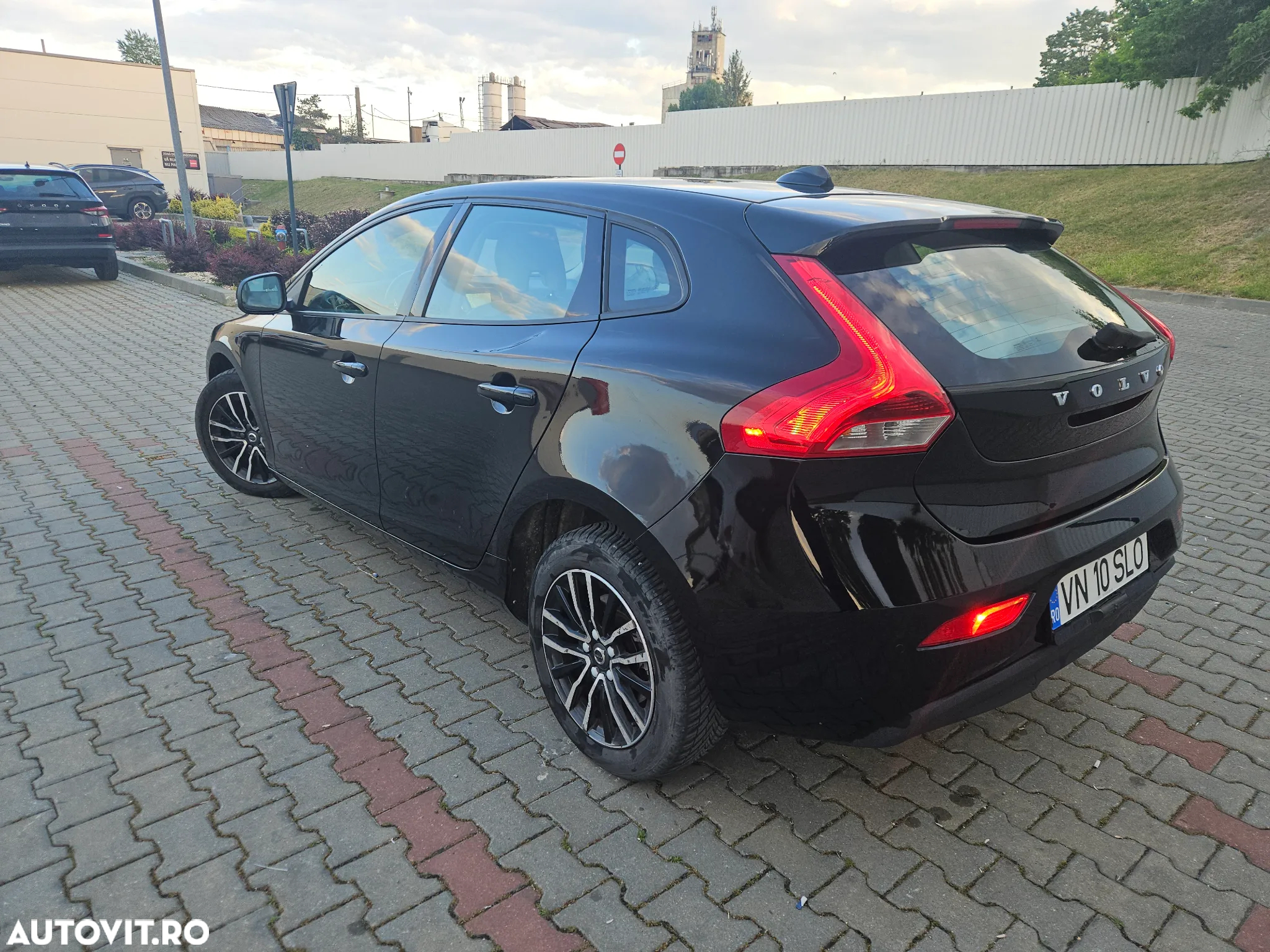 Volvo V40 D2 DRIVe Momentum - 8
