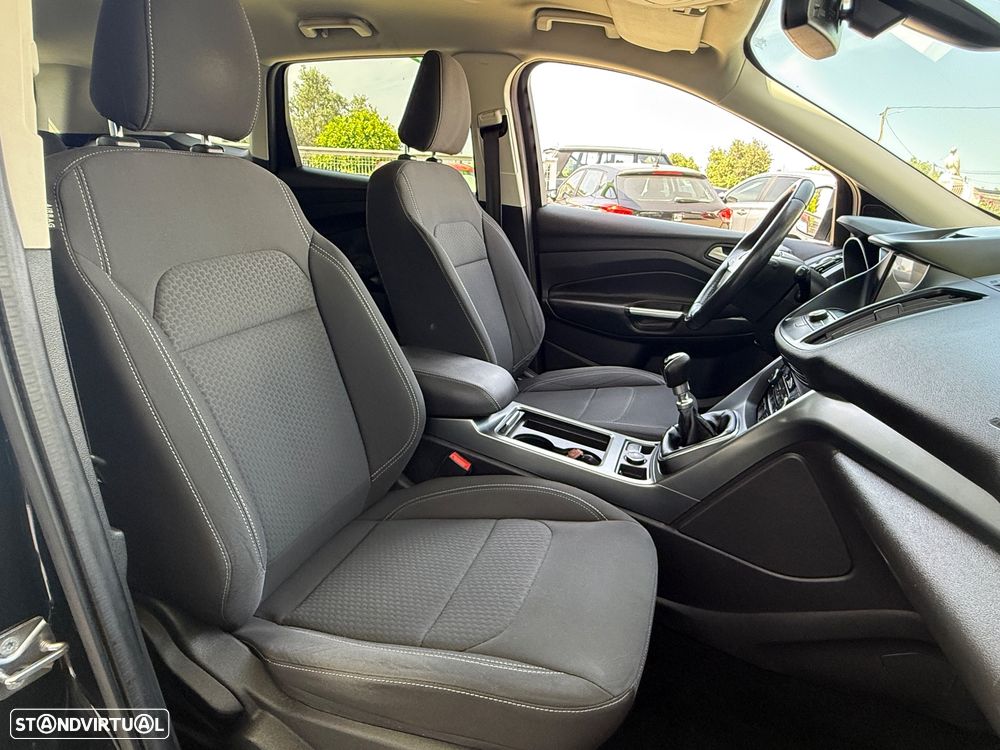 Ford Kuga 1.5 TDCi Titanium - 29