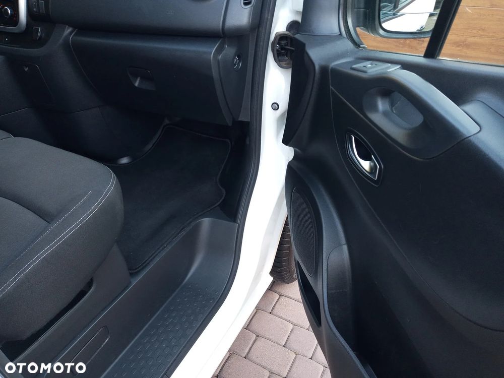 Renault TRAFIC - 21