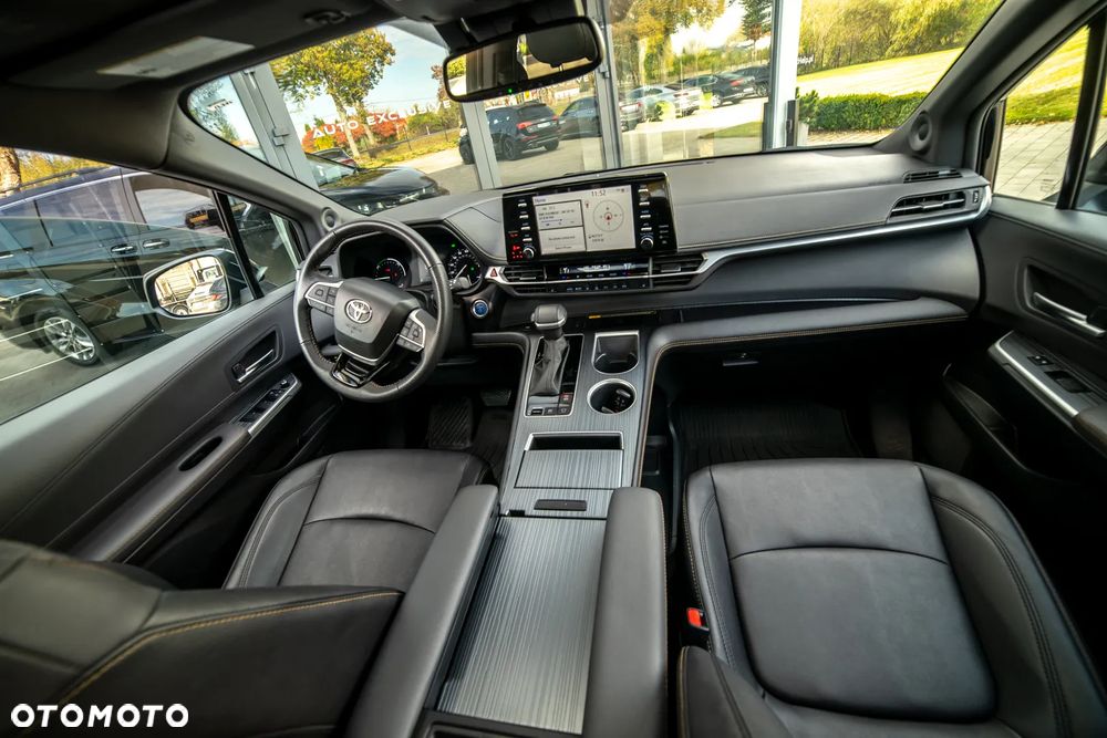 Toyota Sienna - 39