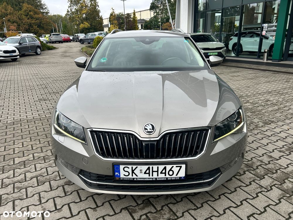Skoda Superb 2.0 TDI L&K DSG - 10