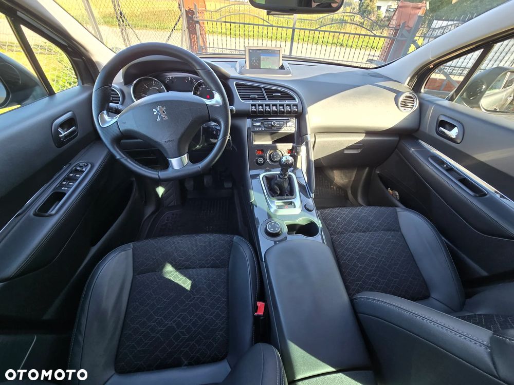 Peugeot 3008 HDi FAP 115 Allure - 9