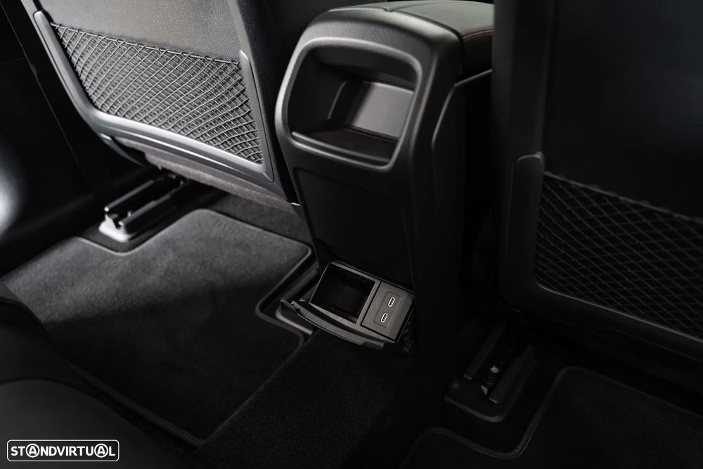 Mercedes-Benz EQA 300 4Matic AMG Line - 40