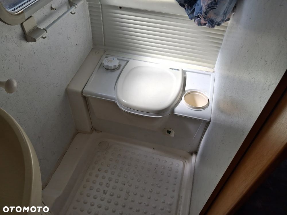 Toyota Hilux polycompsit loge mobile - 11