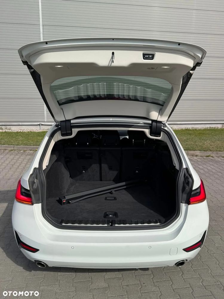 BMW Seria 3 - 11
