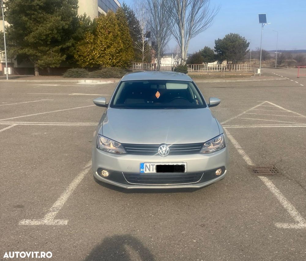 Volkswagen Jetta - 10
