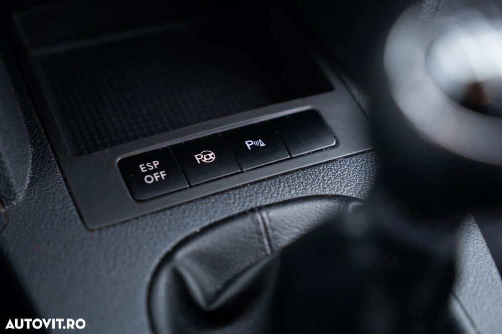 Volkswagen Touran 2.0TDI Highline - 15