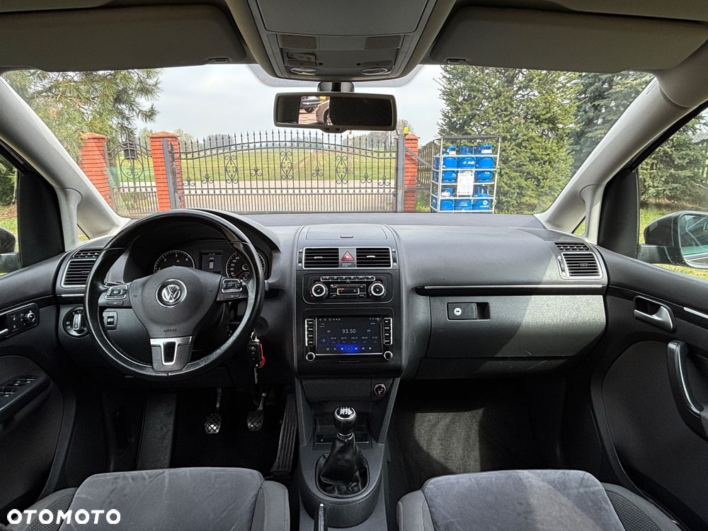 Volkswagen Touran 2.0 TDI DPF BlueMotion Technology Highline - 29