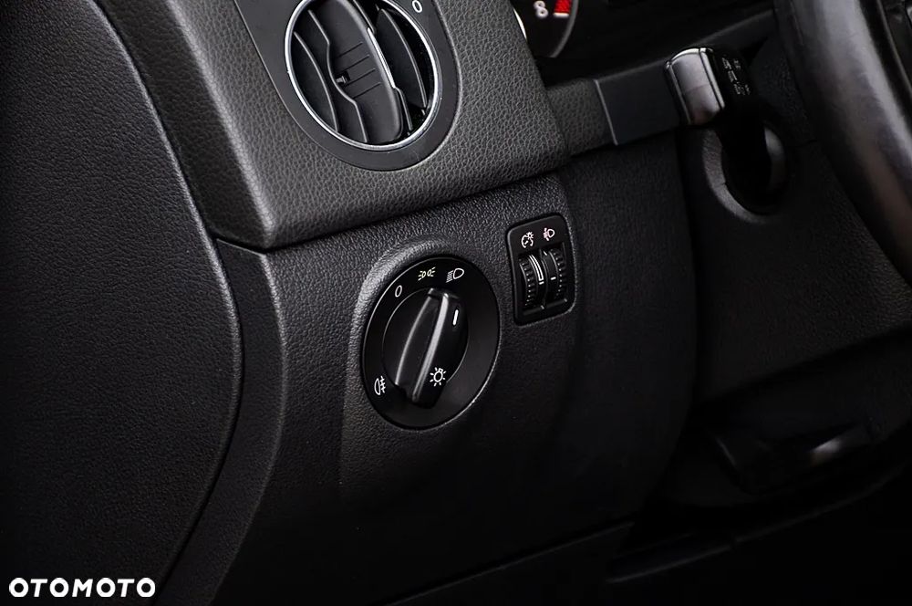 Volkswagen Golf Plus 1.6 Comfortline - 35