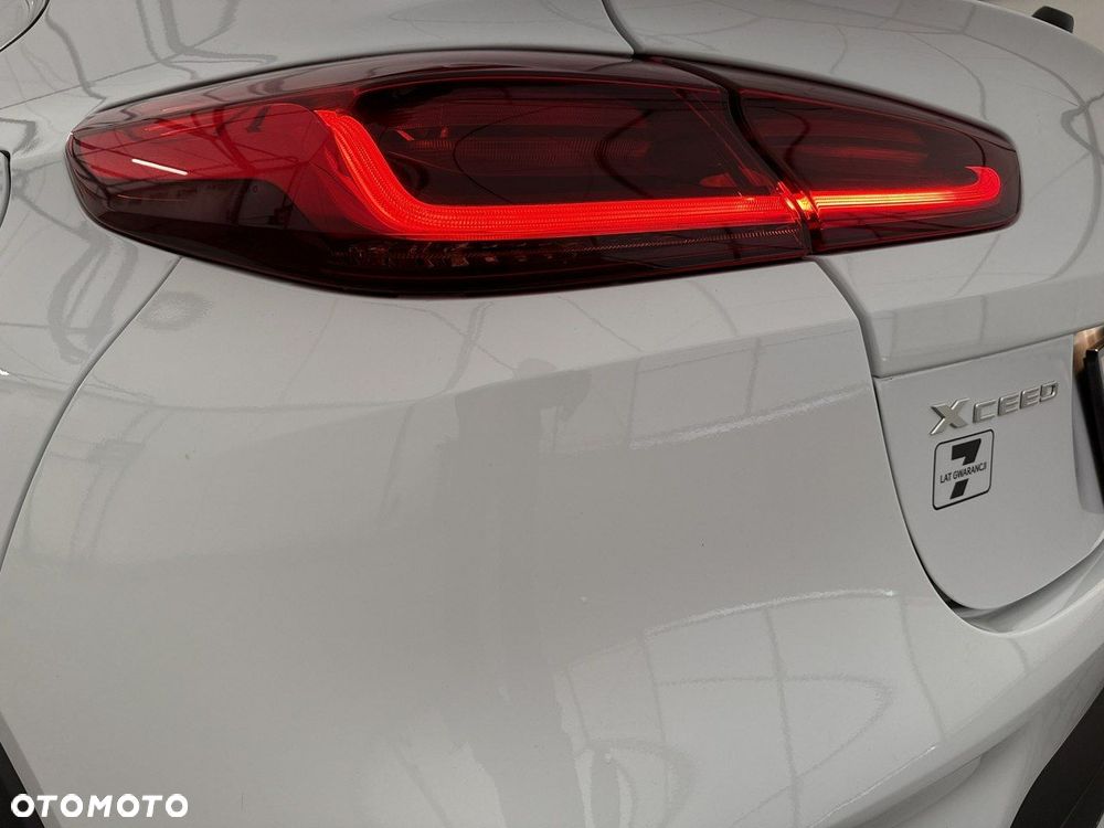 Kia XCeed - 30