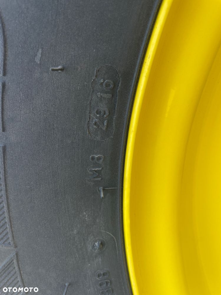 John Deere 864 - 10